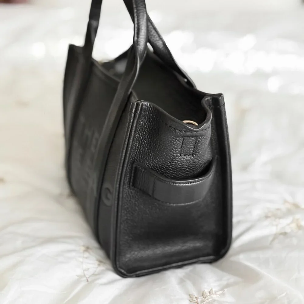 Marc Jacobs The Small Leather Tote Bag w an Extra strap - Picture 5 of 15